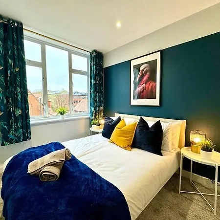 Bournemouth Getaway: 3Br Apartment Near Beach Extérieur photo