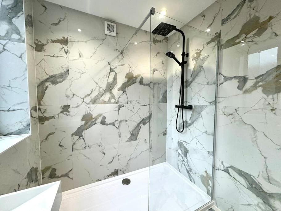 Appartement Getaway: 3br Near *